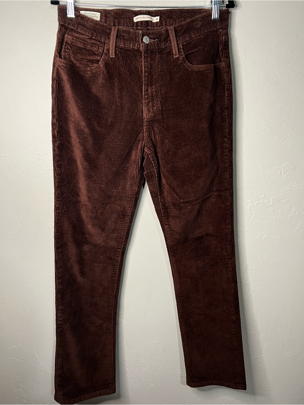 Levis Premium Quality 724 High Rise Straight Corduroy Chocolate Brown Pants - Picture 2 of 13